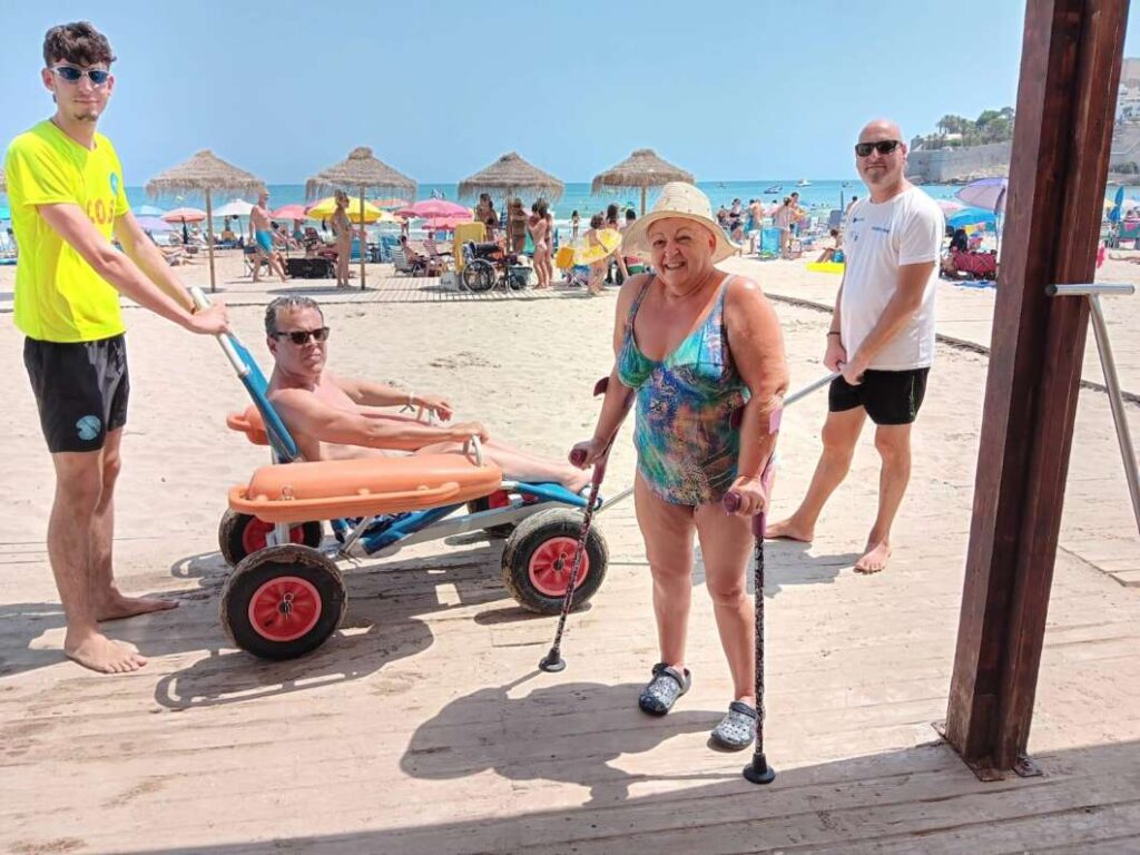 Peñíscola cierra julio con 249 asistencias en sus playas
