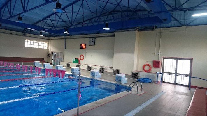 Piscina municipal de Castalia remodelación baños