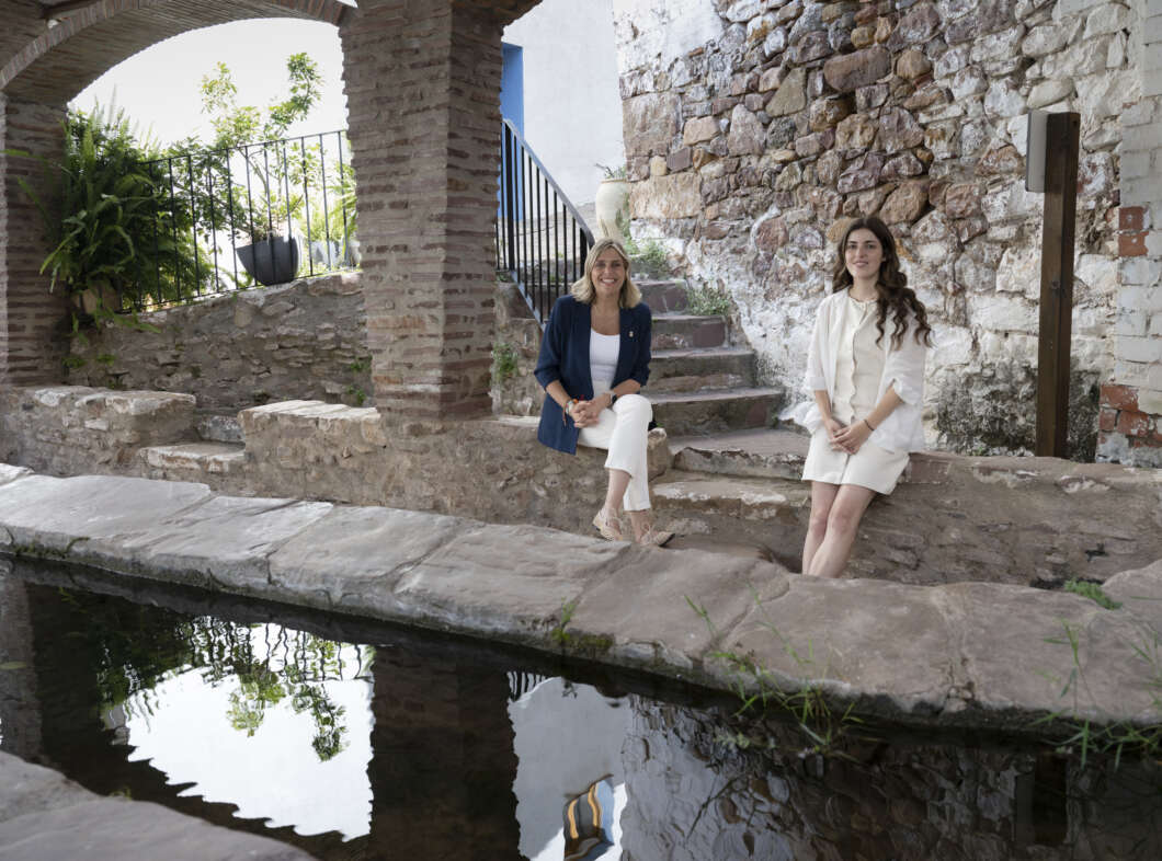 presidenta marta barrachina y alcaldesa ain