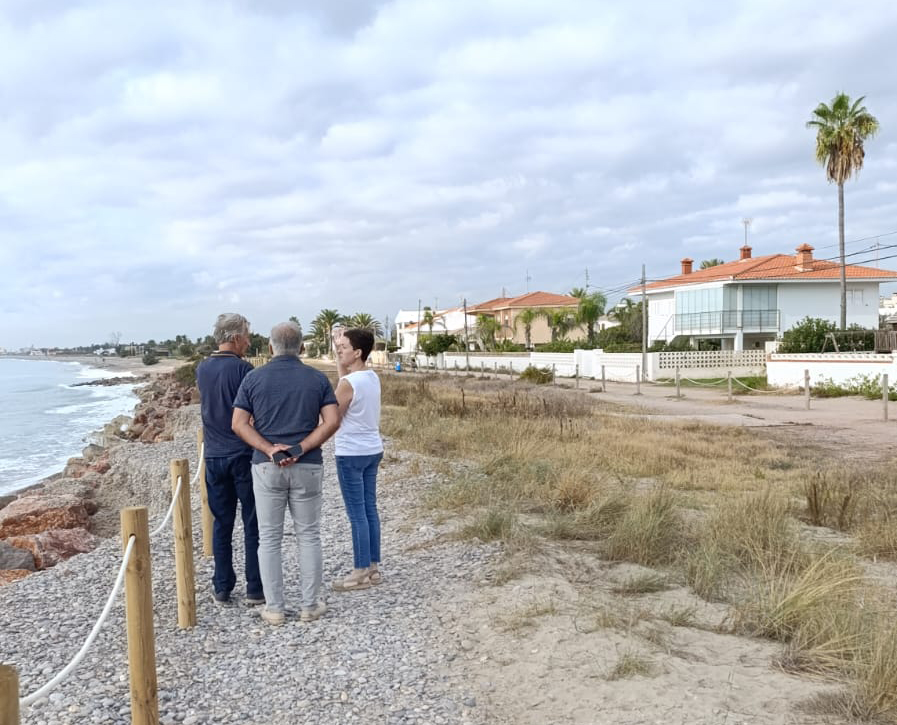 Almera pide a Costas erosio platja
