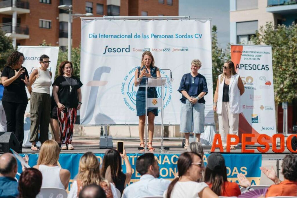 Más de mil personas celebran en Castellón el Día Internacional de las Personas Sordas  