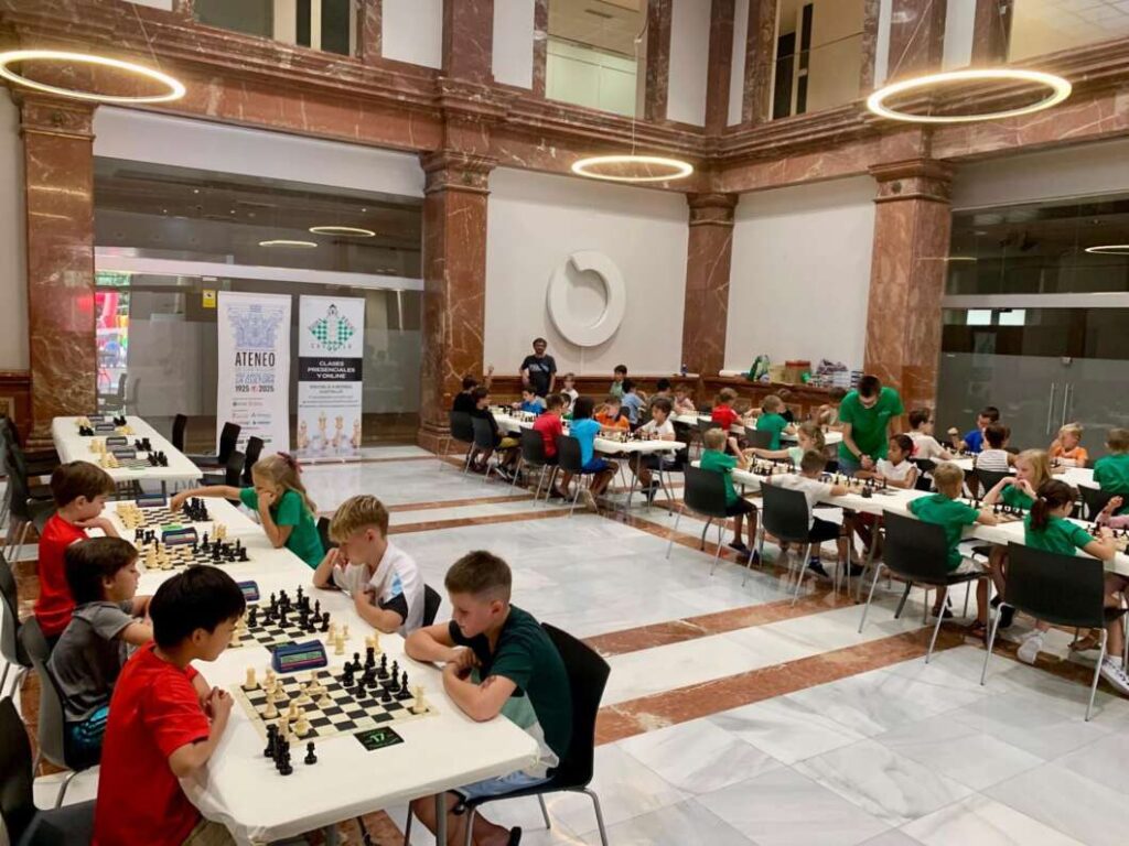 El Ateneo de Castellón celebra su centenario con un torneo de ajedrez