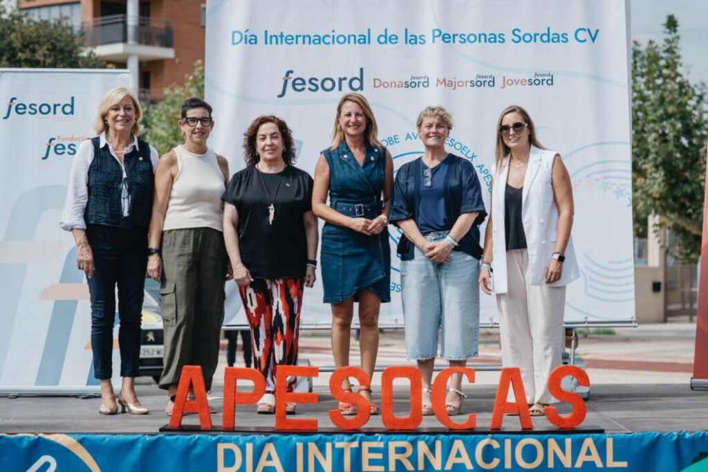 Más de mil personas celebran en Castellón el Día Internacional de las Personas Sordas  