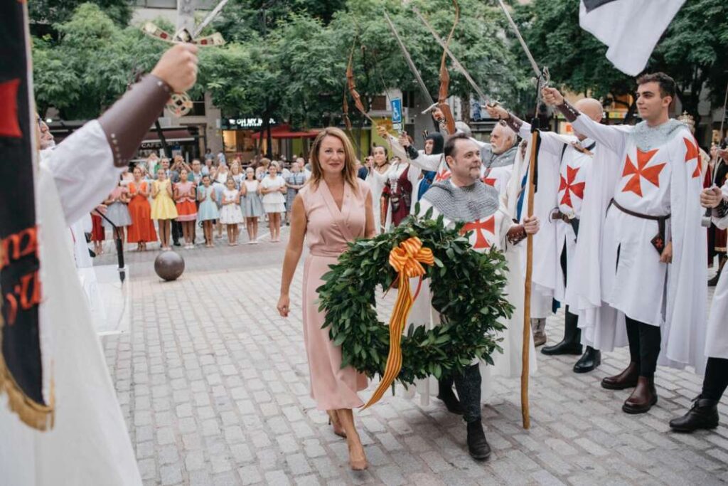 Els cavallers templers rinden homenaje a Jaume I 774 aniversario Castellón 080925