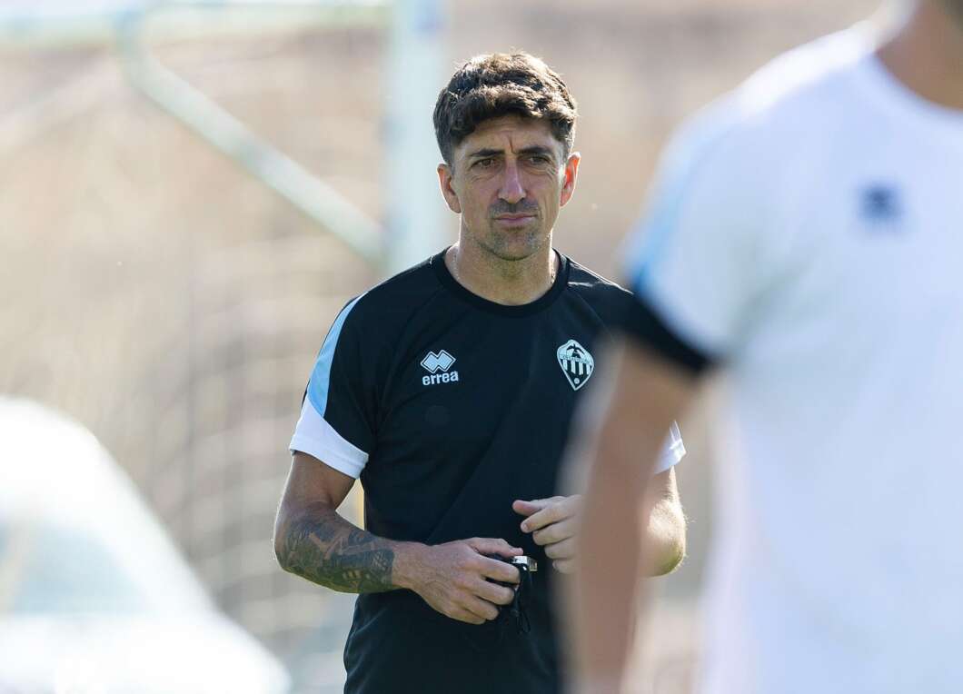 cd castellon pablo hernandez entrenador