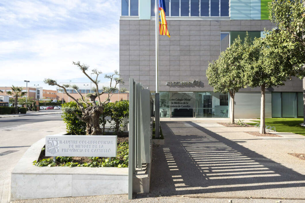 Más de 240 médicos de Castellón se preinscriben en el curso de competencias digitales e IA