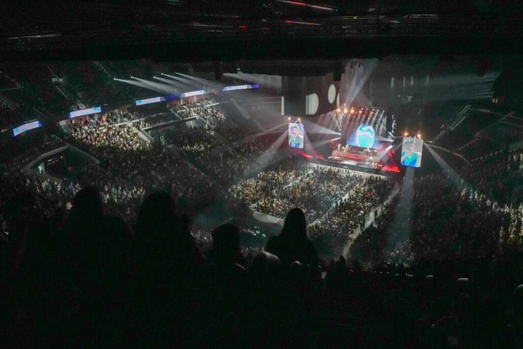 Camilo conquista Valencia en su estreno en el Roig Arena