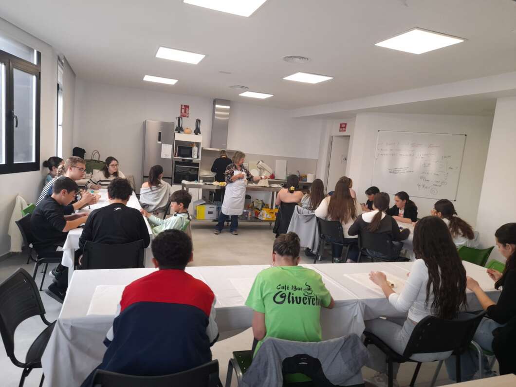 Nules apuesta por su juventud con el programa ‘Creix i em cuide’