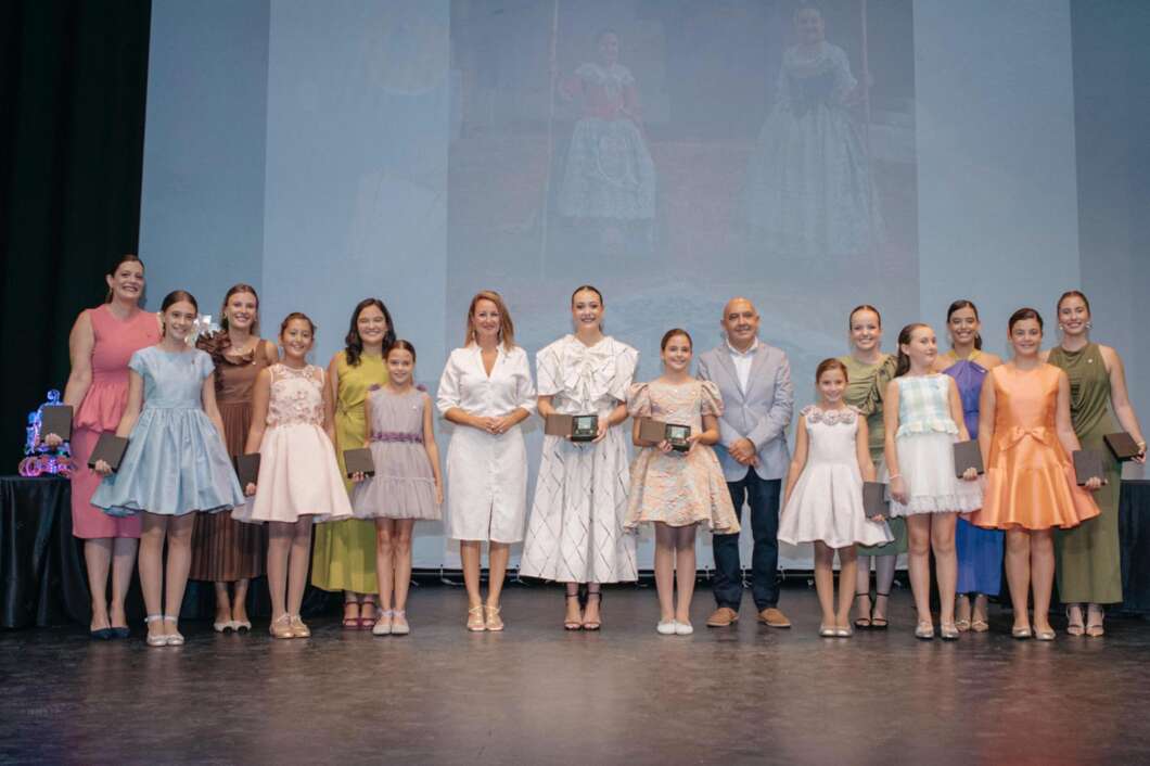 Gala de despedida de Paula Torres y Carla Ibáñez, reinas de Castellón 2025