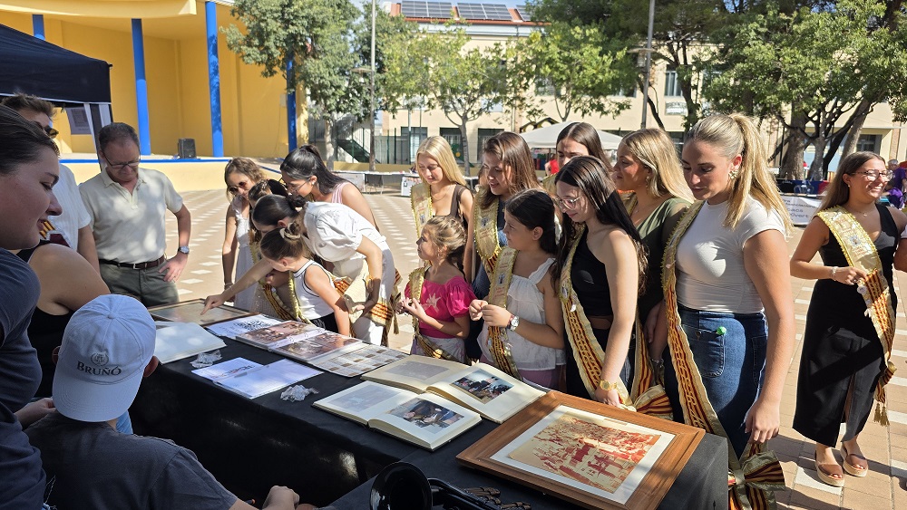 Èxit de participació en la I Fira d’Associacions d’Alcalà-Alcossebre