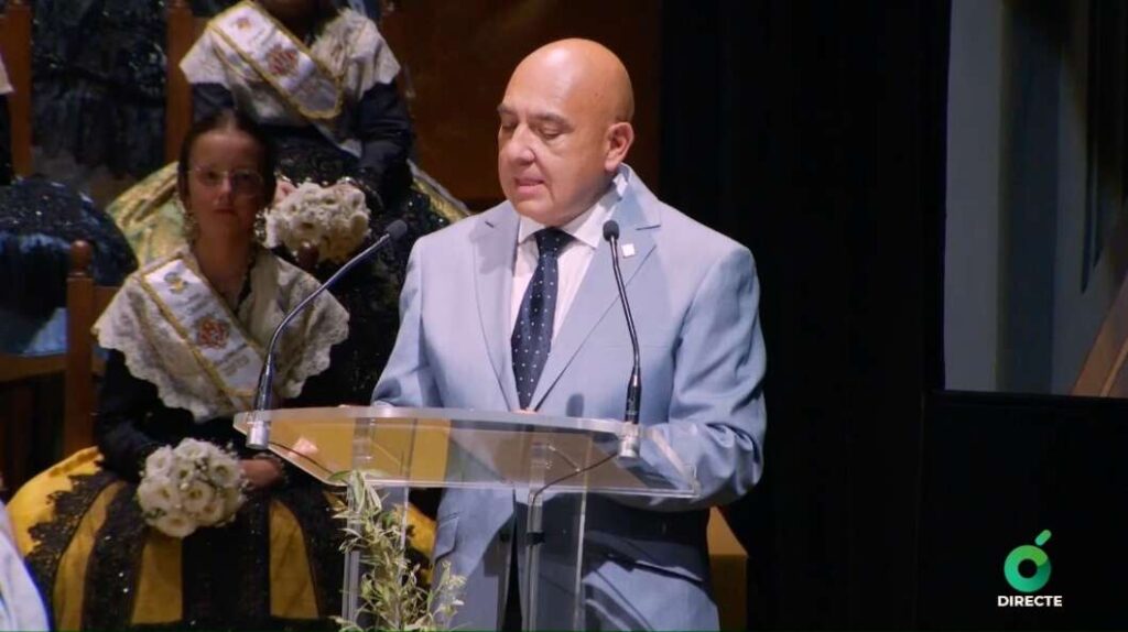 Raul Collazos Imposición de bandas representantes infantiles Magdalena 2026 Castellón