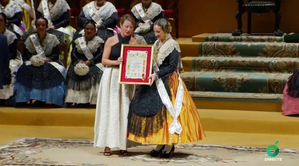 Danas ciudad. Imposición de bandas reina Clara Sanz Magdalena Castellón 2026