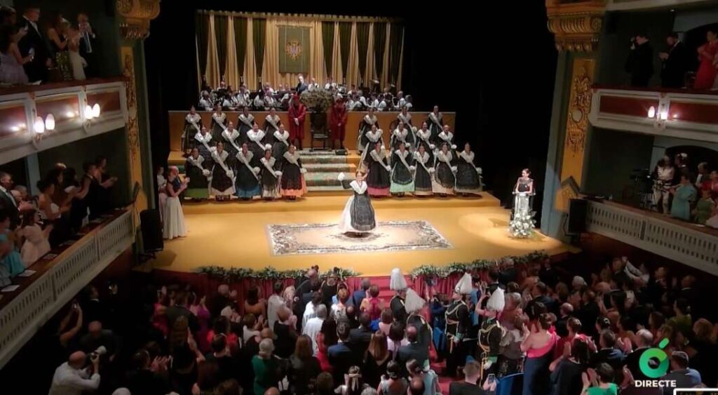 Imposición de bandas reina Clara Sanz Magdalena Castellón 2026