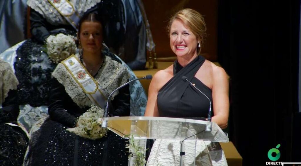 Imposición de bandas reina Clara Sanz Magdalena Castellón 2026