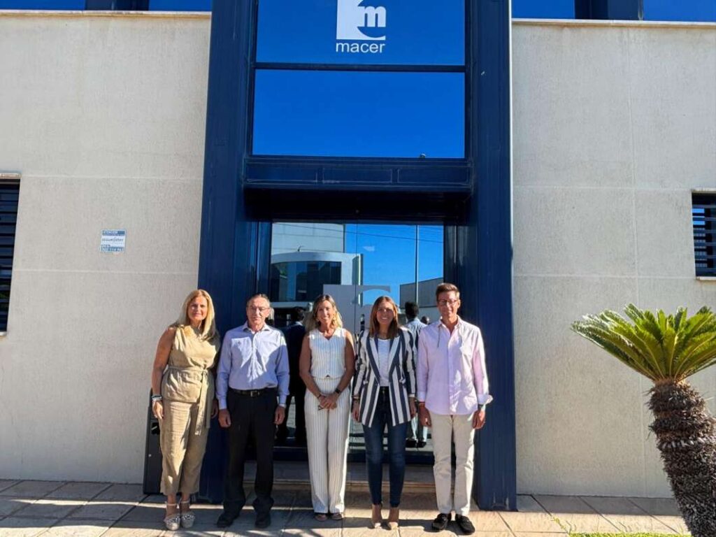 Almassora reforça el seu suport al sector ceràmic amb una visita institucional a Macer