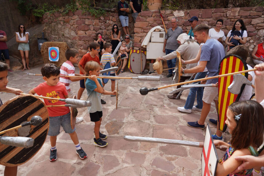 Èxit rotund de la primera trobada internacional d’ordes militars medievals a Vilafamés