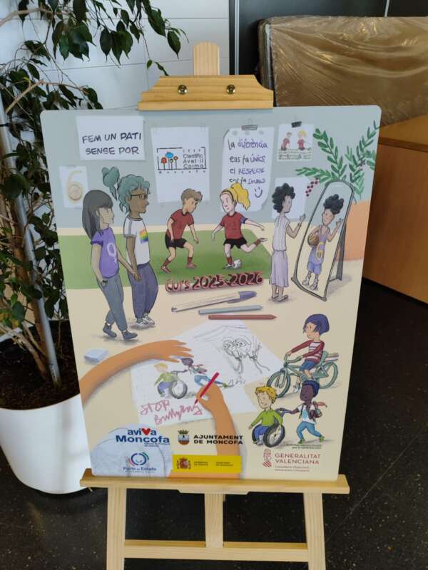 Missatges d’inclusió i respecte arriben a les aules de Moncofa a través de les agendes escolars