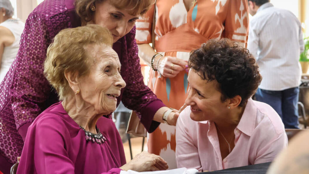 Onda rinde homenaje a sus mayores en el arranque de las fiestas del CIM Montí