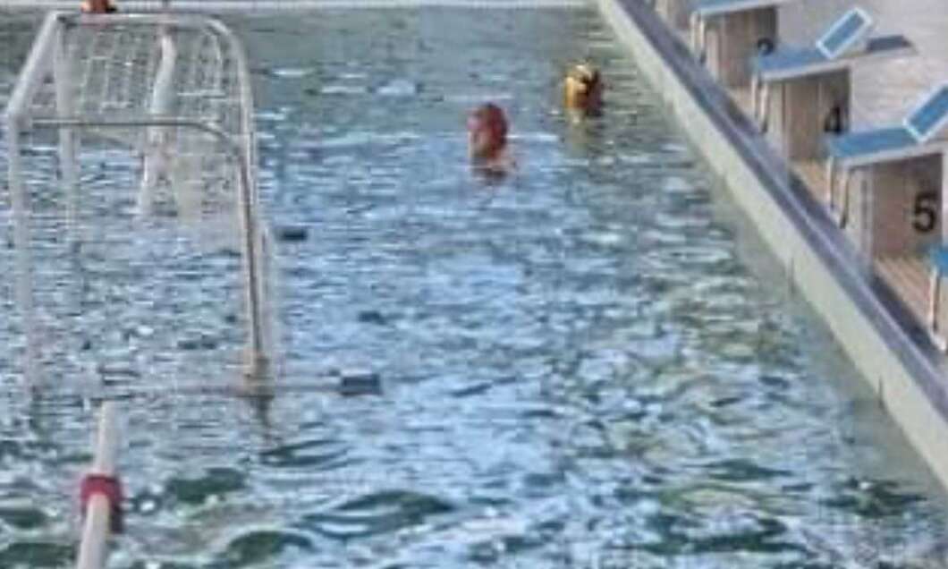 PSOE denuncia el agua verde de la Piscina Olímpica 300925