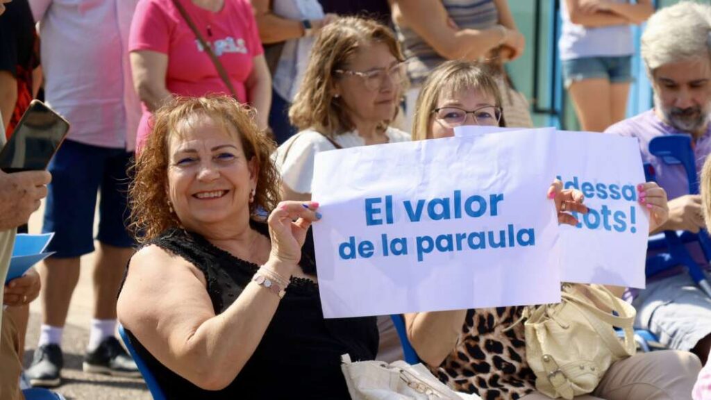 Ballester arranca el curso político arropada por más de 200 ondenses