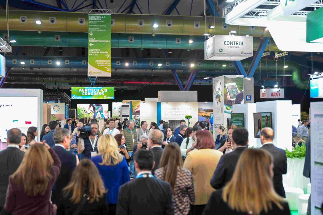 Castellón lanza los Premios Chaleco Agricultor, los 'Estrella Michelín de la Agricultura'