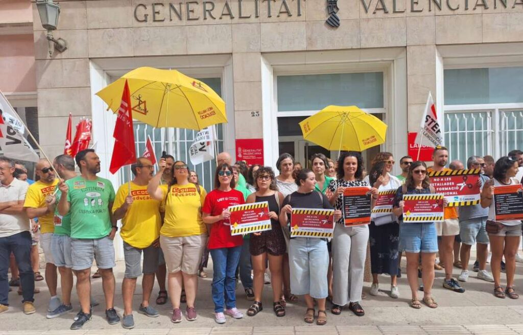 Protesta de sindicatos de educación.