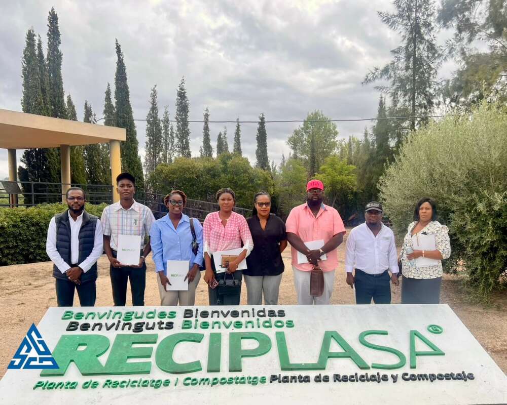 Reciplasa recibe una delegación de Haití para conocer su modelo de gestión de residuos