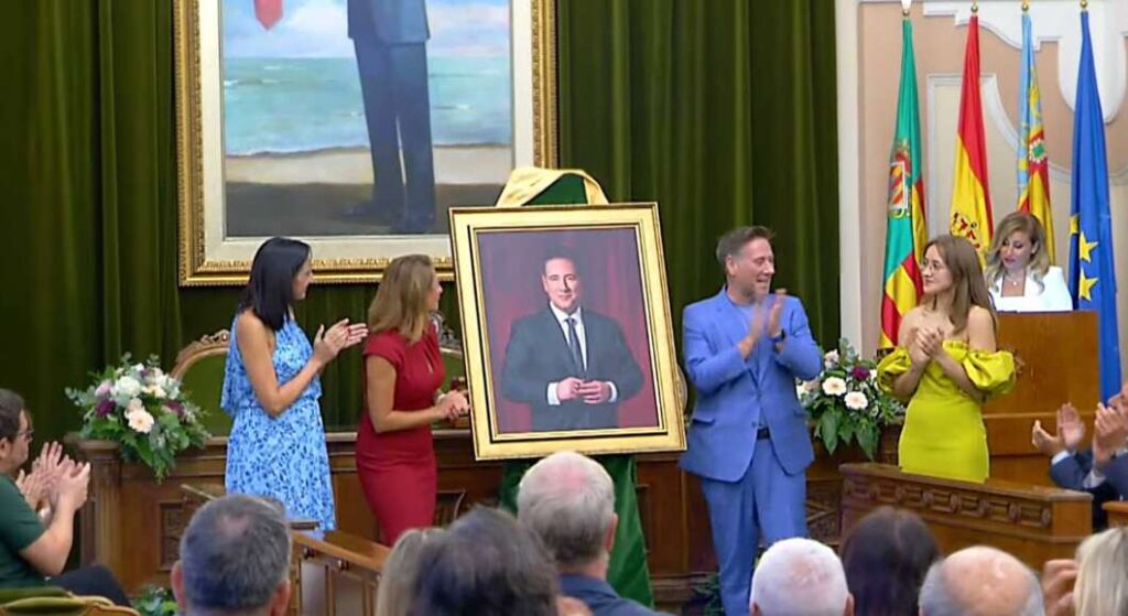 Retrato del Hijo Predilecto de Castellón Carlos Latre 2025