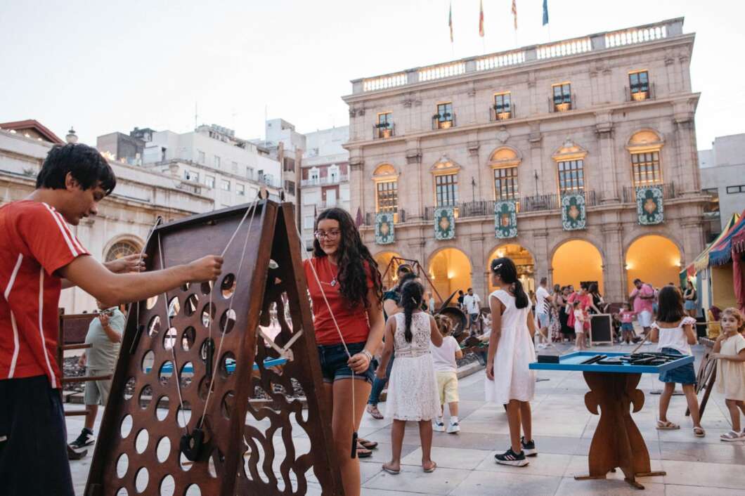 Rincón Medieval de actividades para niños en el 774 aniversario de la ciudad. 2025