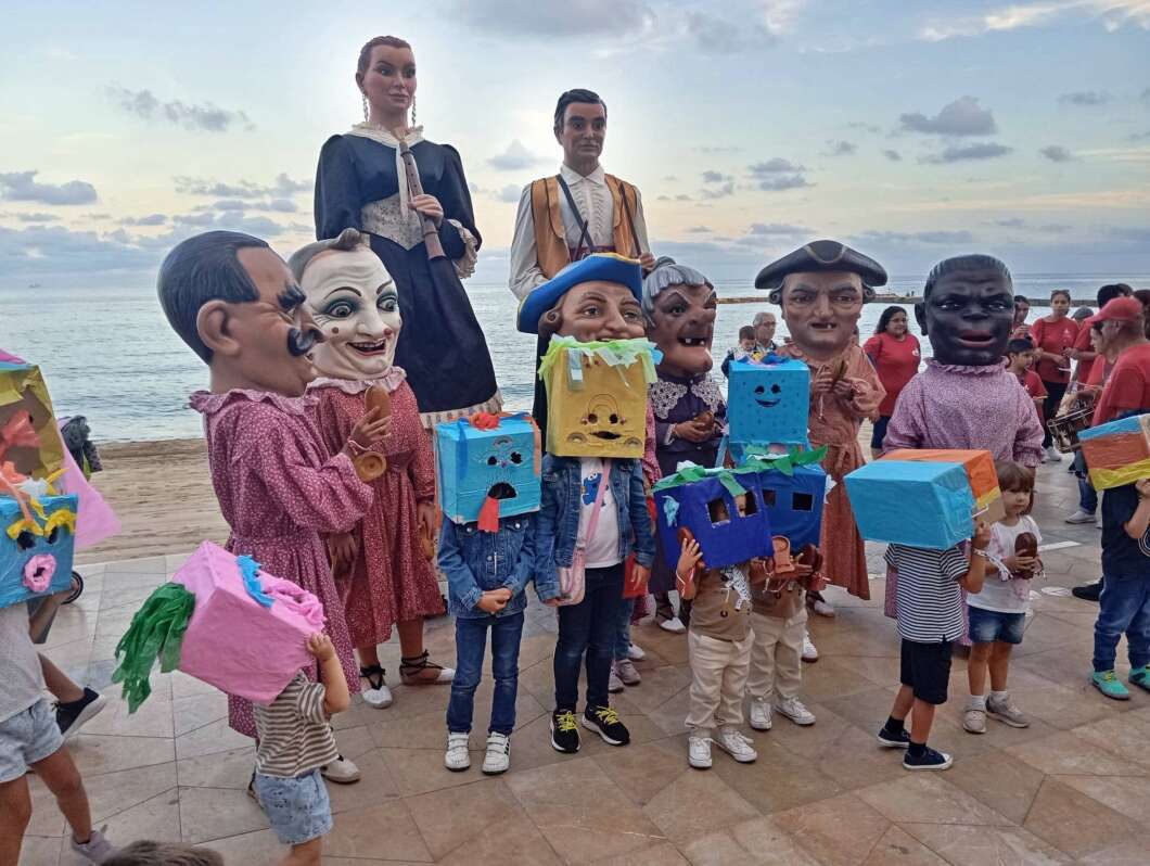 Vinaros nanos al carrer