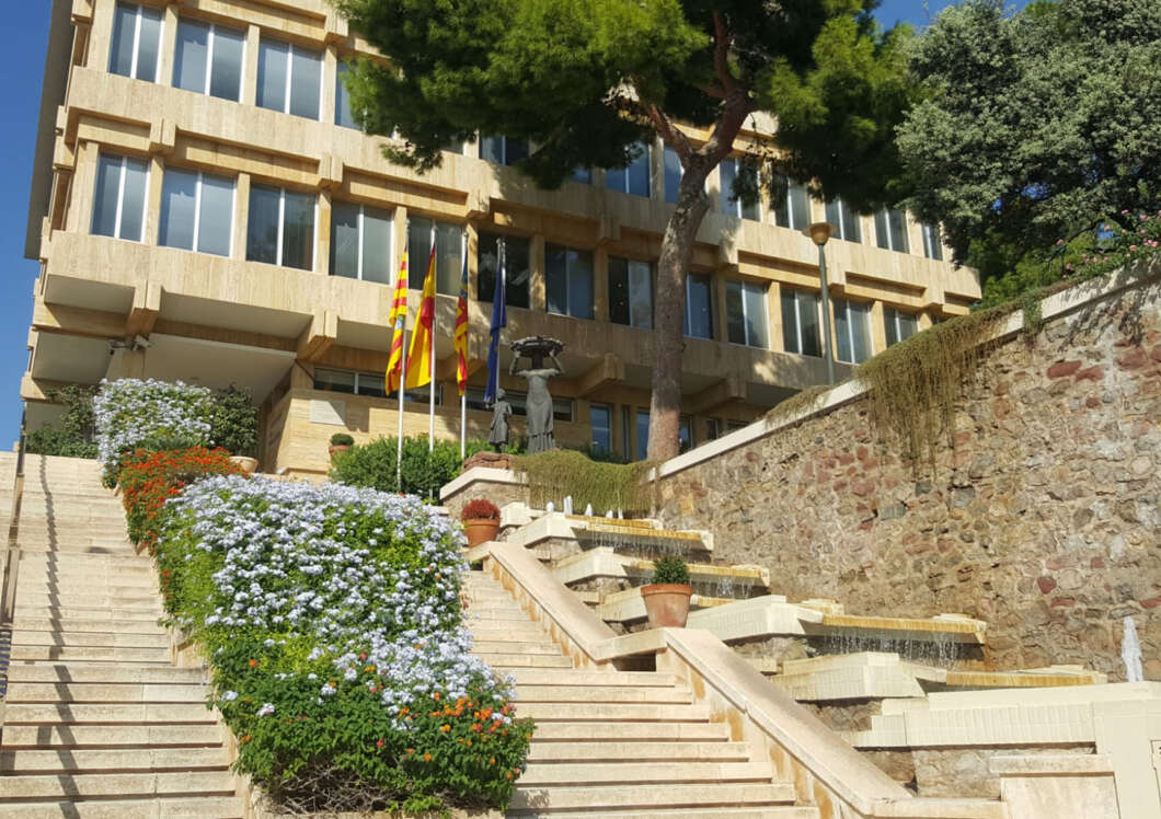 Fachada Ayuntamiento Benicàssim 2025