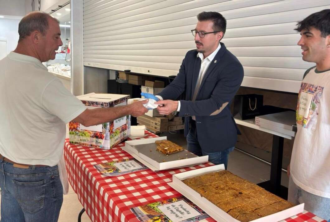 Reparto 600 porciones coca de tomate Castellón 2025