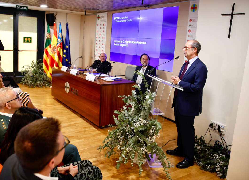 CEU inicio curso universitario 2025-26