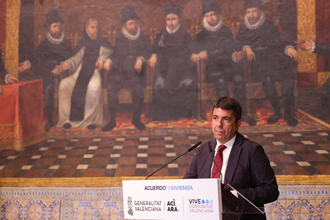 carlos mazon, vivienda, proteccion publica