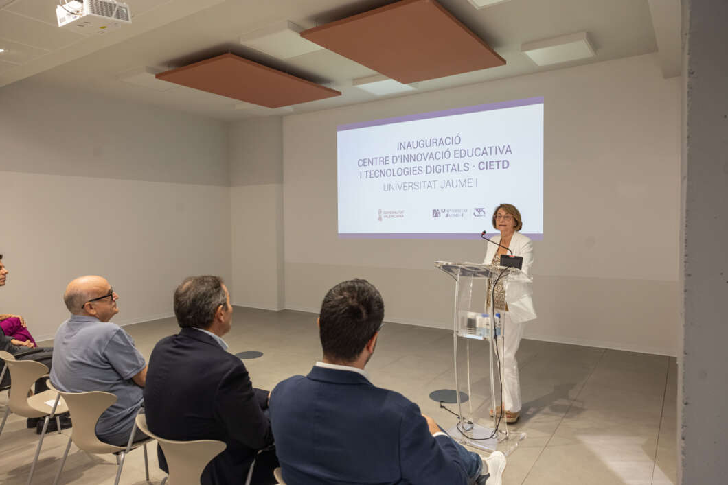 Inauguración del Centro de Innovación Educativa de la UJI