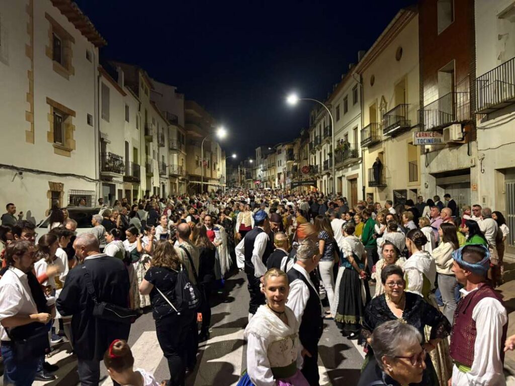 Albocàsser congrega més de 600 persones en la VII Trobada de Danses del Maestrat