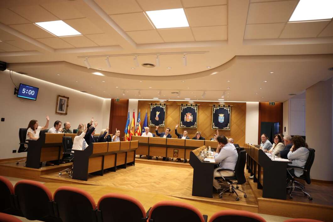 Burriana aprova impostos més baixos malgrat el vot en contra de Vox