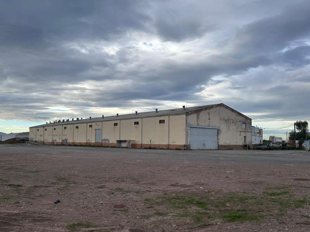 Burriana nau per fer estacionaments