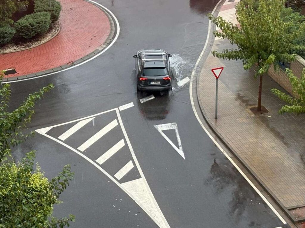 Las intensas lluvias golpean la provincia de Castellón entre la noche del viernes y la mañana del sábado