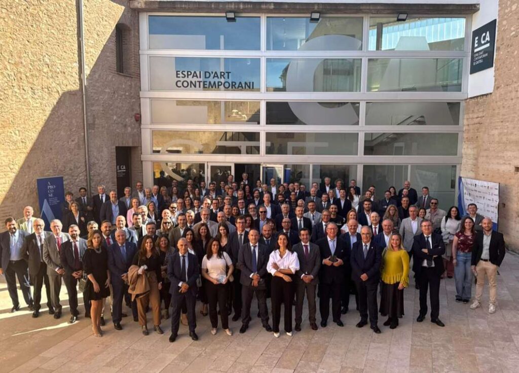 Ruth Merino reconoce al sector asegurador su papel en la recuperación económica tras la Dana