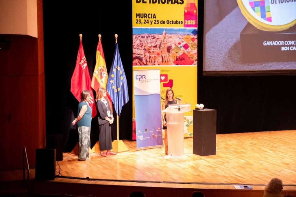 La EOI de Castelló recibe el premio a la Innovación Educativa en el XIII Congreso Nacional de Escuelas Oficiales de Idiomas