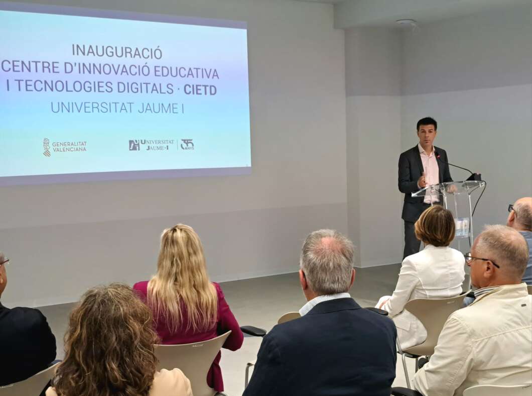Inauguración del Centro de Innovación Educativa de la UJI