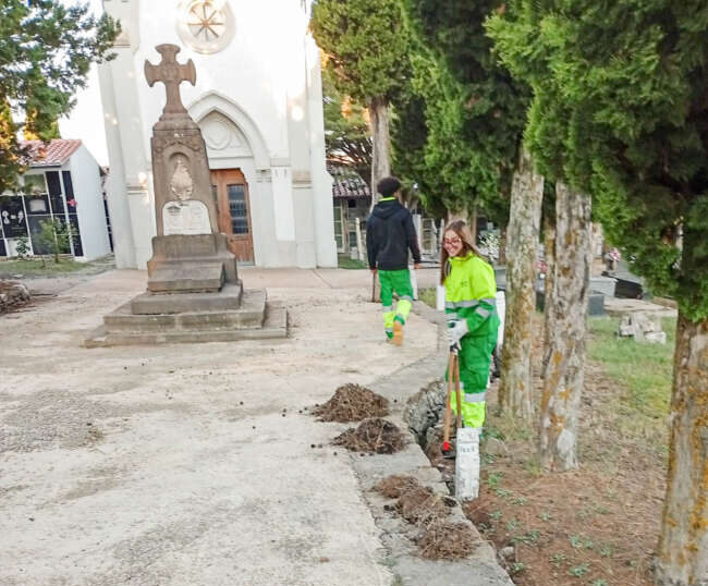 Morella reforça la neteja i manteniment dels cementeris per Tots Sants