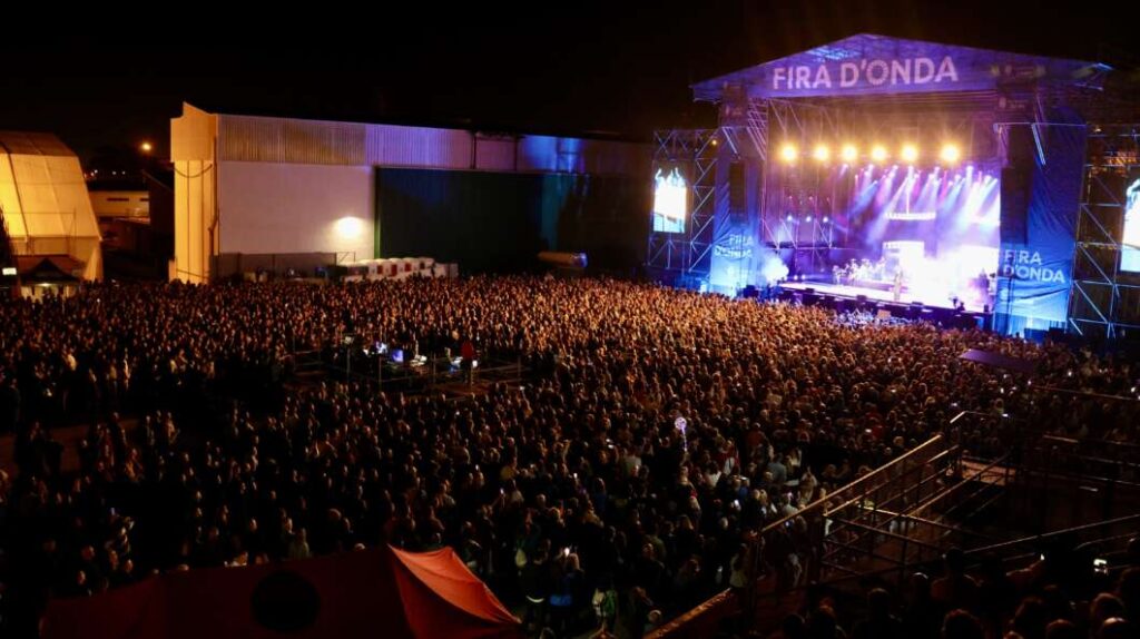 Antonio Orozco reúne a más de 7.000 personas en una noche histórica de la Fira d’Onda 2025