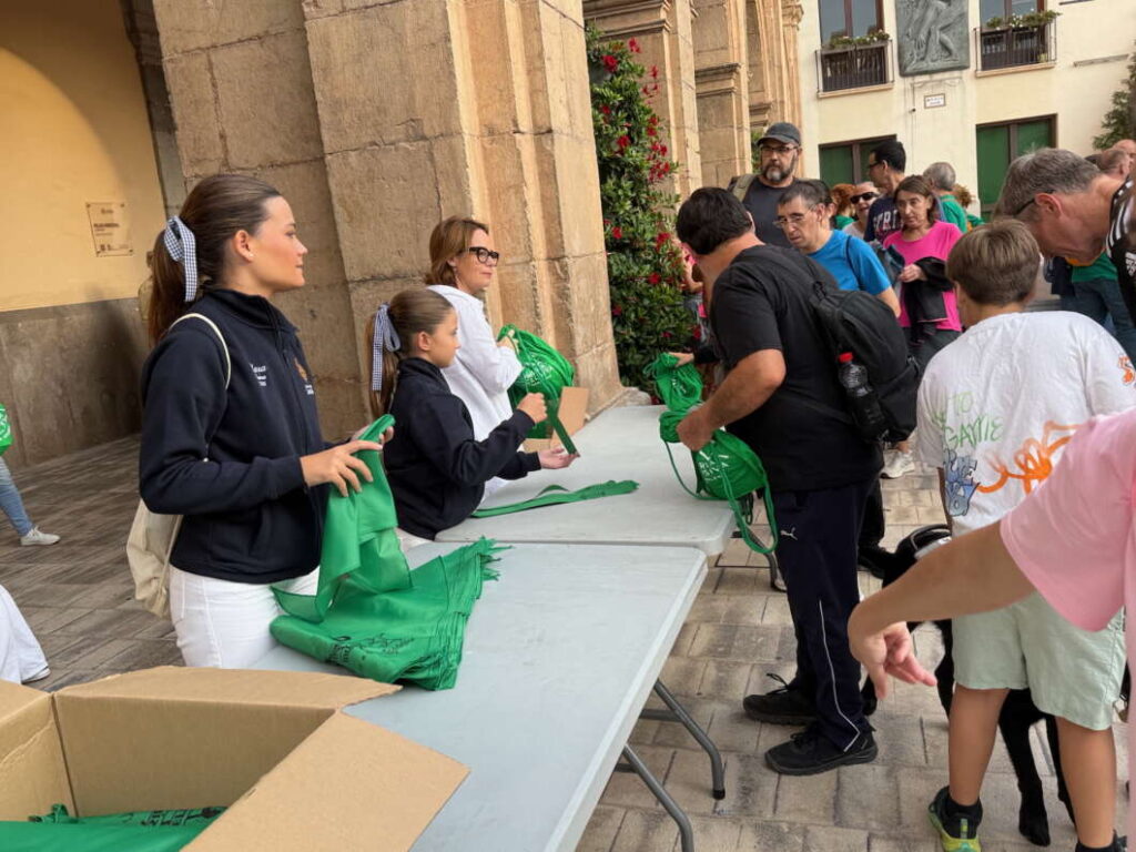 Romería Inclusiva a la Magdalena invidentes con perros guía 