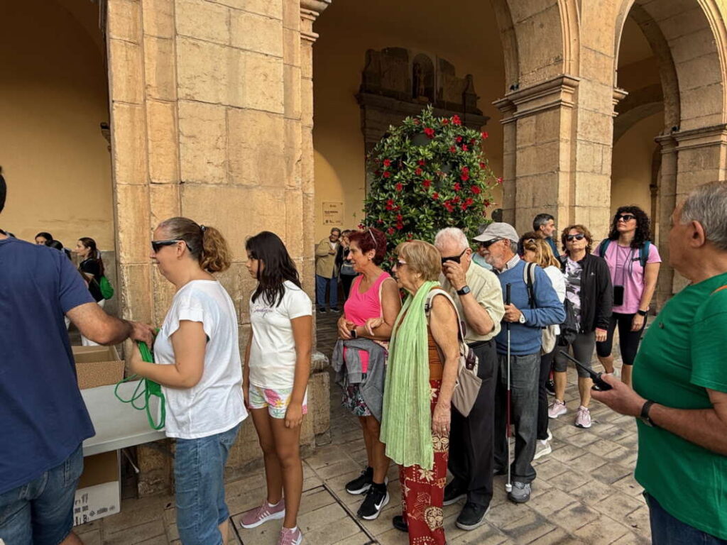 Romería Inclusiva a la Magdalena invidentes con perros guía 