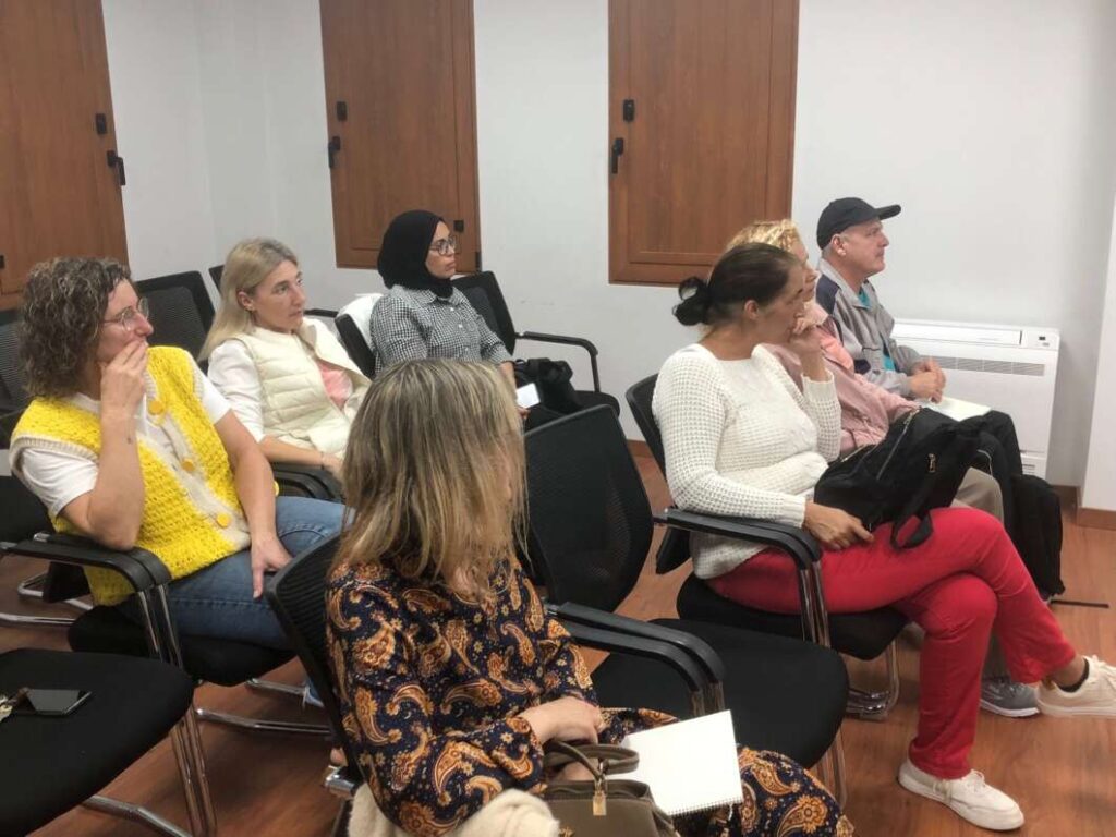 Santa Magdalena imparte un taller sobre certificado digital con apoyo de Labora