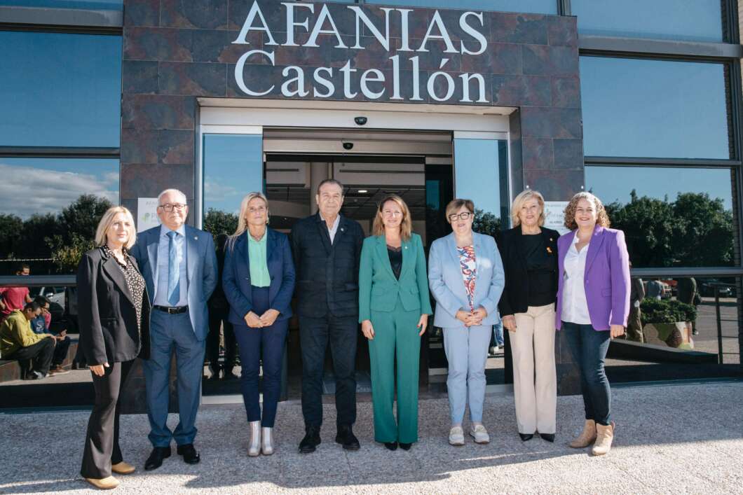 Las autoridades asisten al 60 Aniversario de Afanias 031125