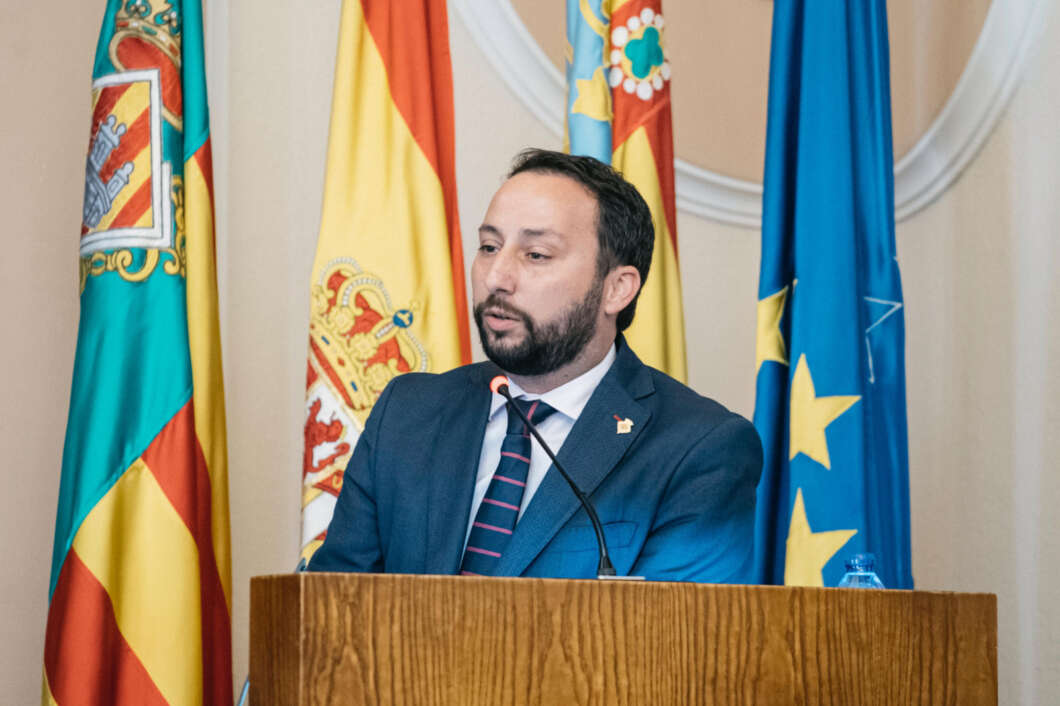 El PP exige la derogación del ‘basurazo’ y propone bonificaciones para vecinos