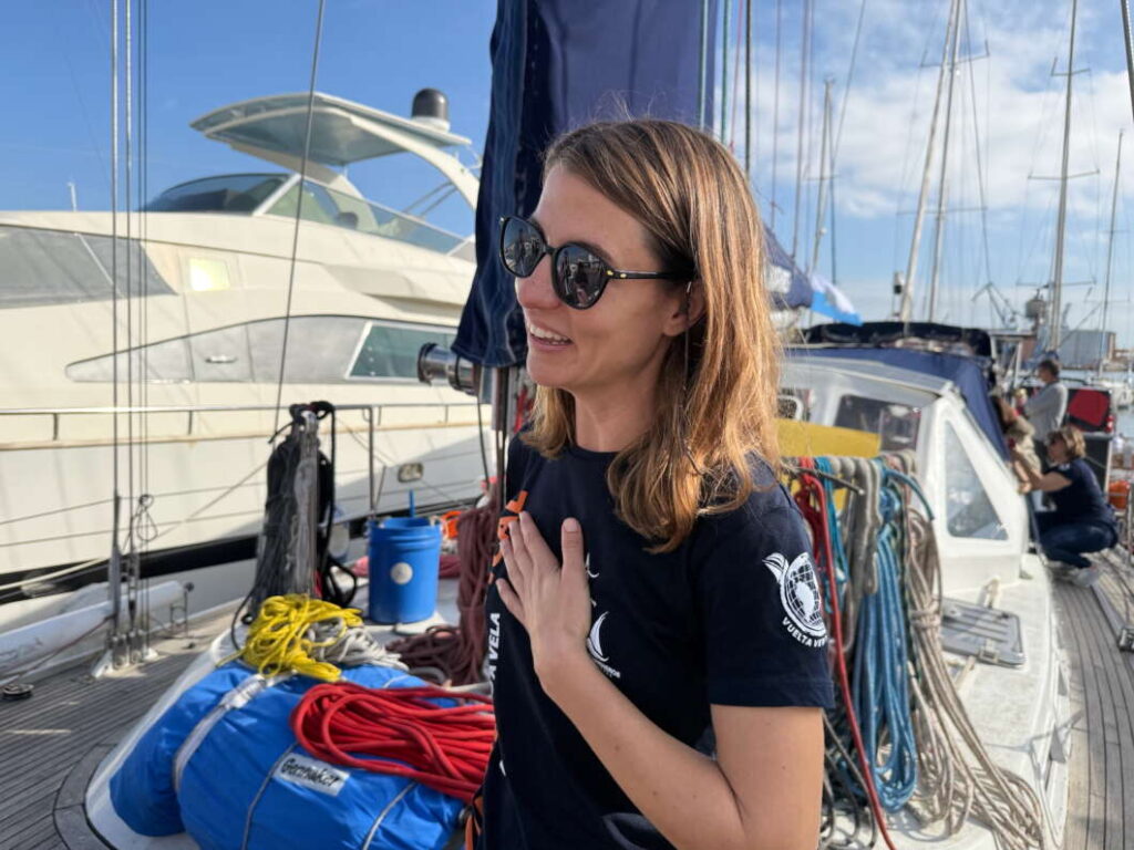 Vuelta vertical al mundo por mar y a vela 2025-2026